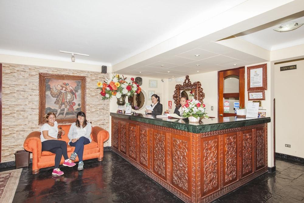Hotel Agustos كوسكو المظهر الخارجي الصورة