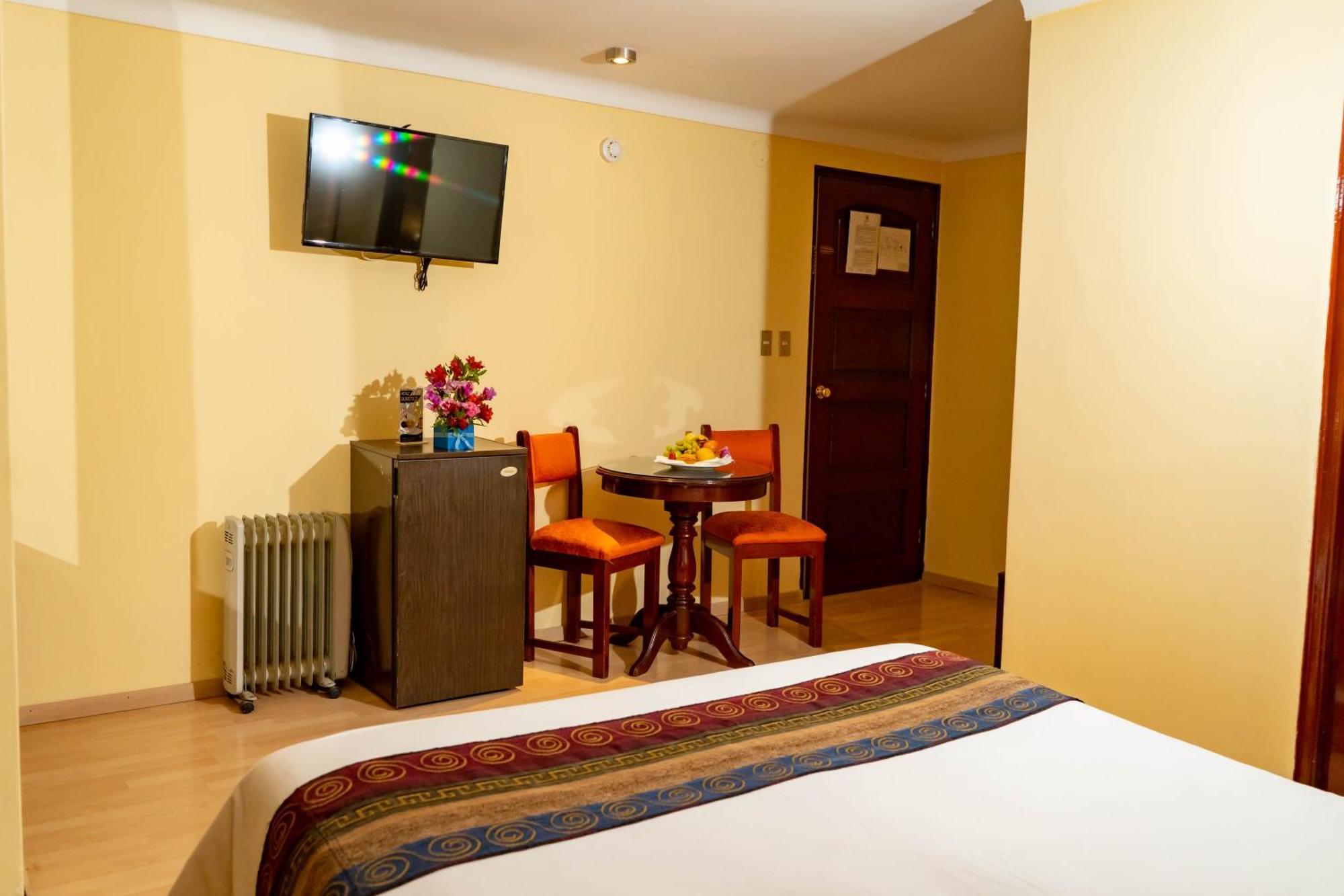 Hotel Agustos كوسكو المظهر الخارجي الصورة