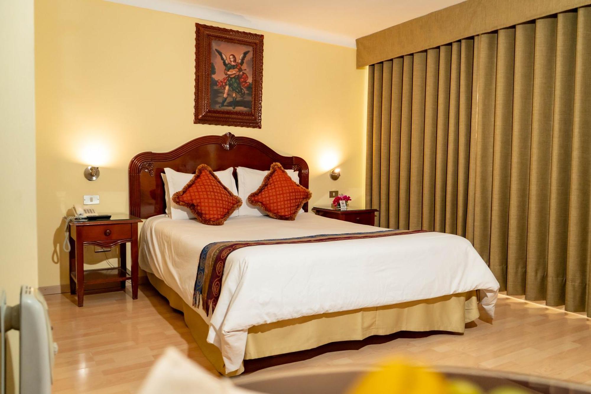 Hotel Agustos كوسكو المظهر الخارجي الصورة