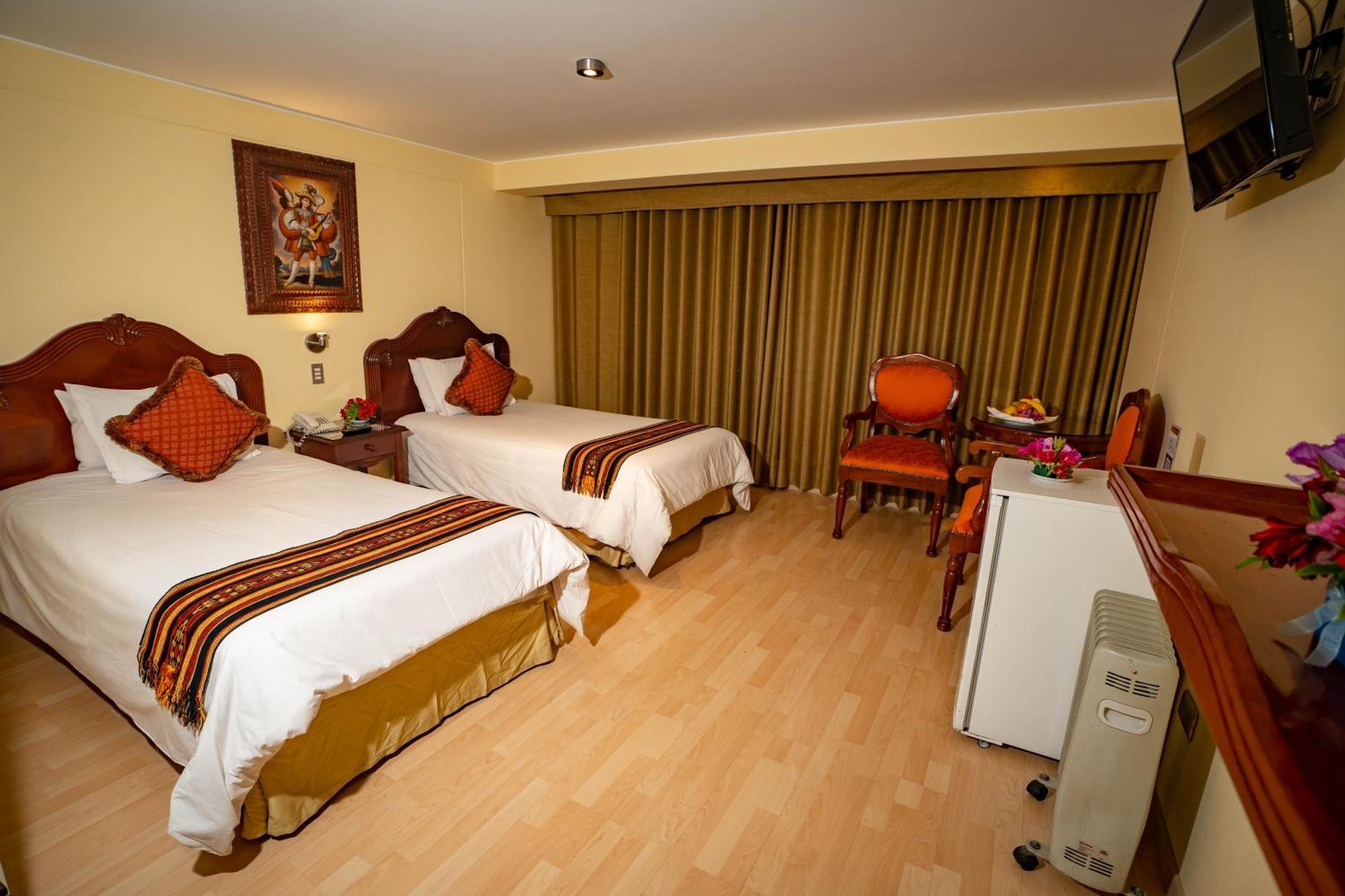 Hotel Agustos كوسكو المظهر الخارجي الصورة