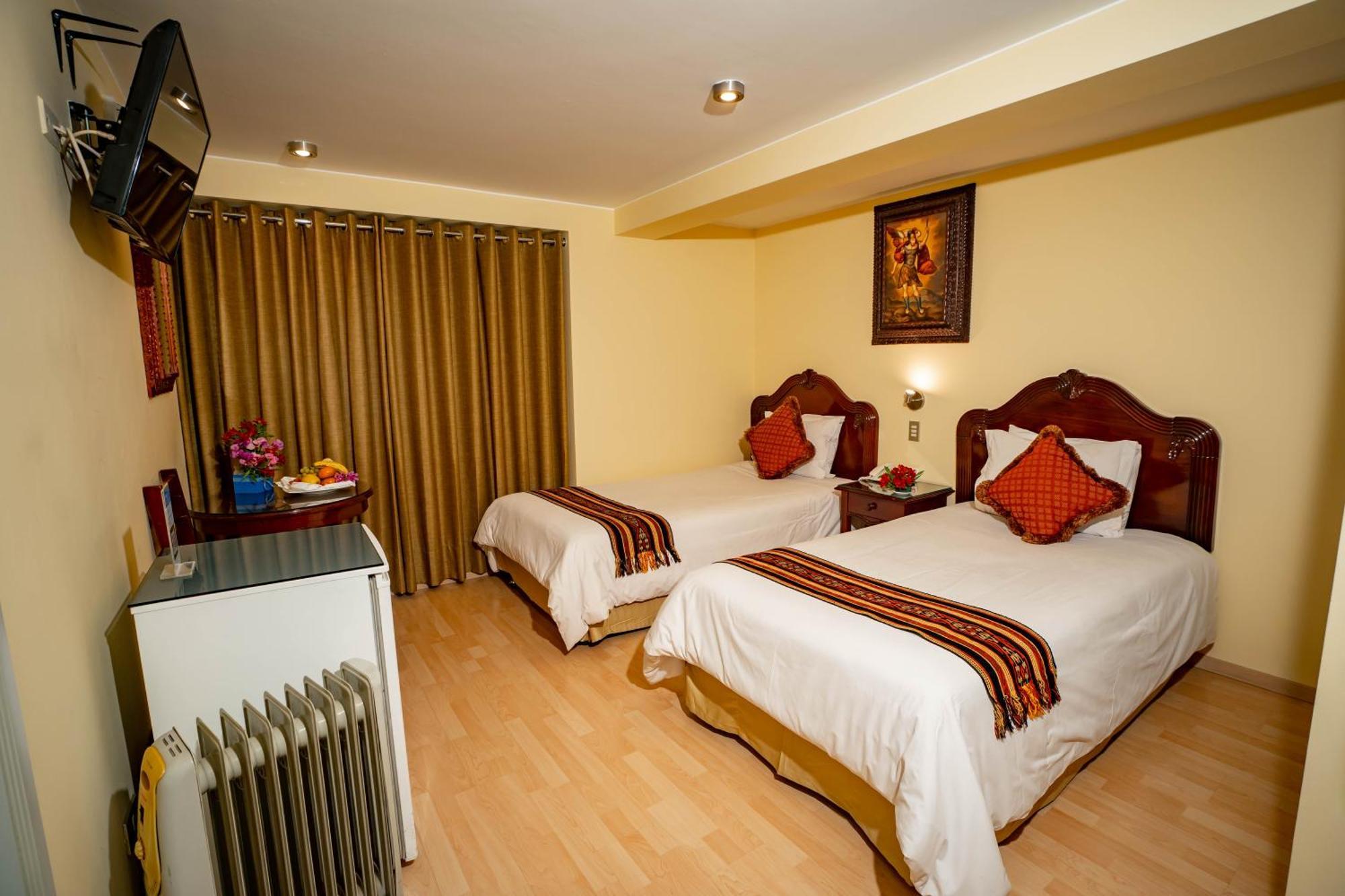 Hotel Agustos كوسكو المظهر الخارجي الصورة