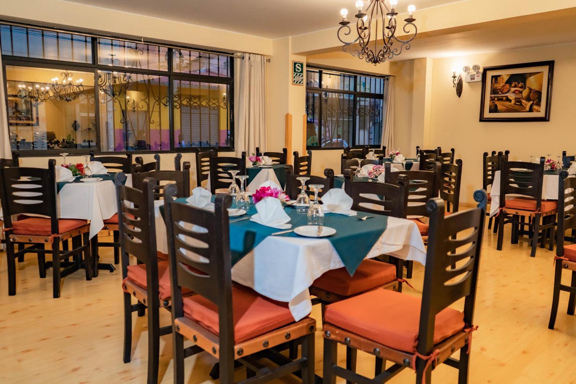 Hotel Agustos كوسكو المظهر الخارجي الصورة
