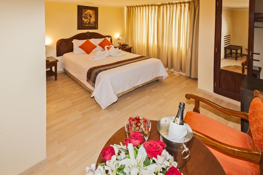 Hotel Agustos كوسكو المظهر الخارجي الصورة