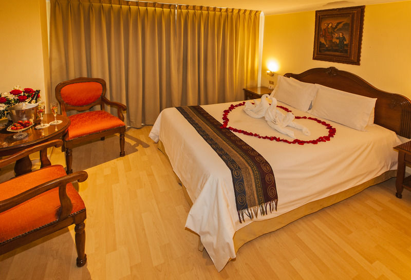 Hotel Agustos كوسكو المظهر الخارجي الصورة